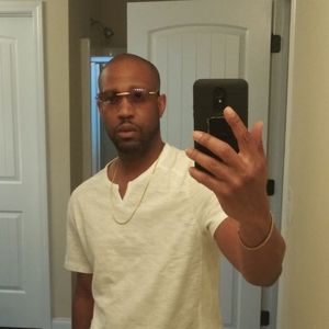 Meet your Posher, Derrick